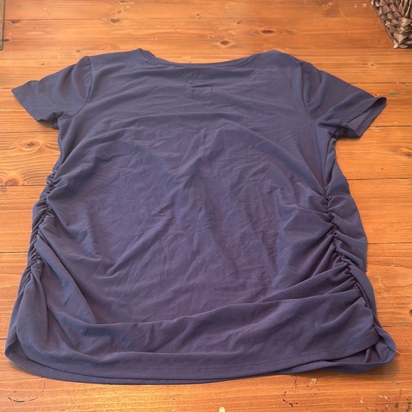 Time and tru women’s medium maternity tshirt blue “mama to be “ - Picture 6 of 9